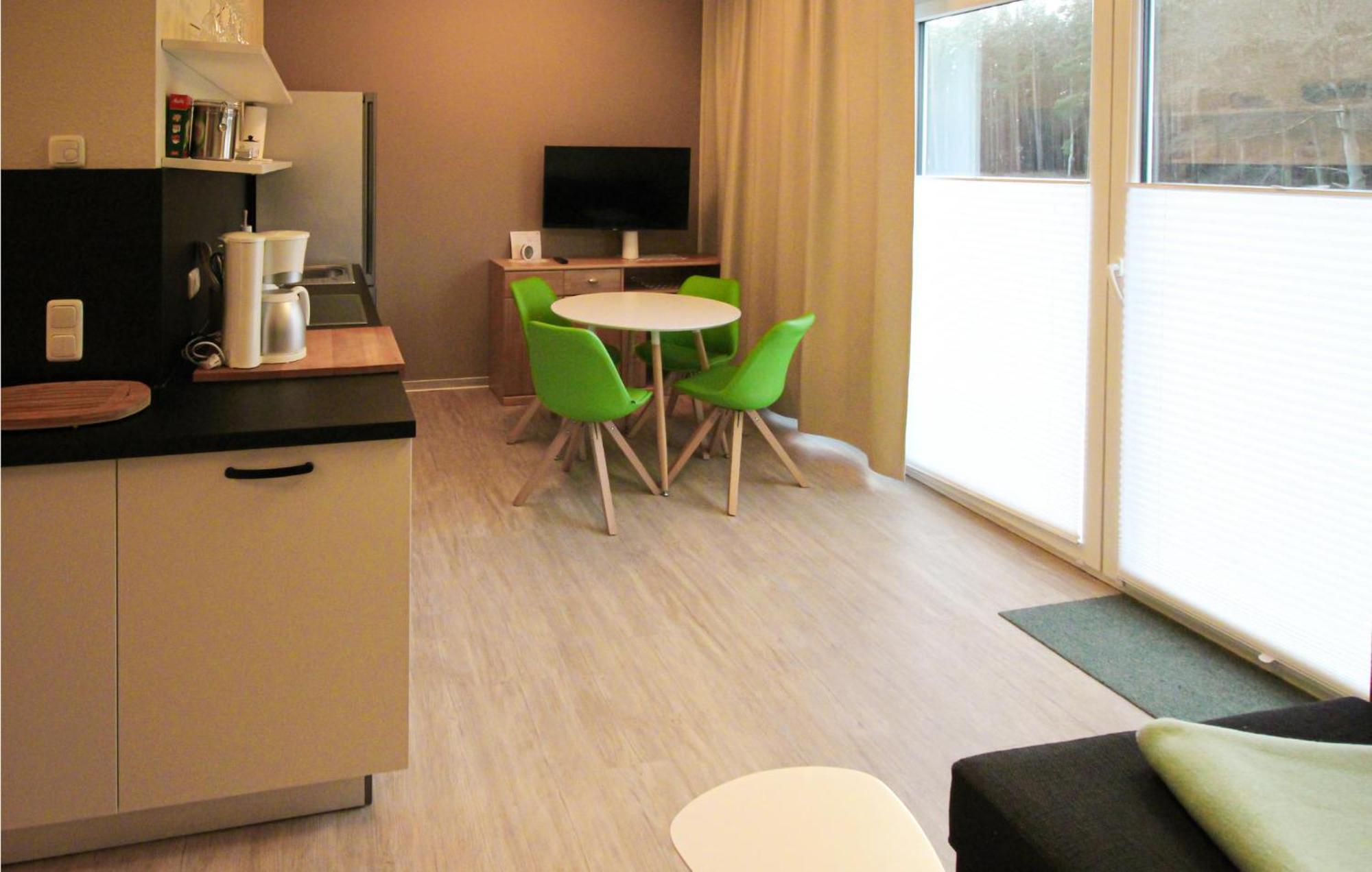 Stunning Apartment In Graal-Mueritz With Kitchen Bagian luar foto